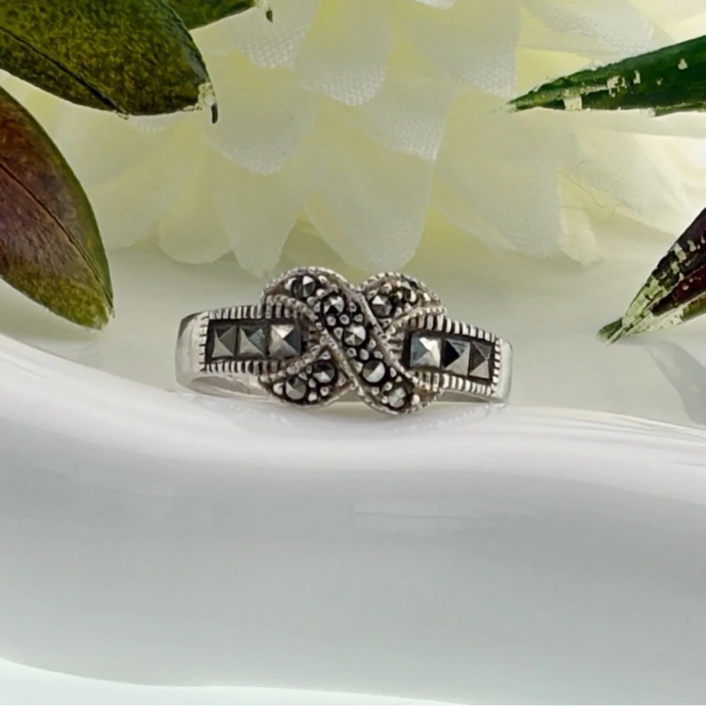 Vintage Sterling Silver 925 Marcasite Ring Size 5 1/2 5.5 Bow Knot Art Deco